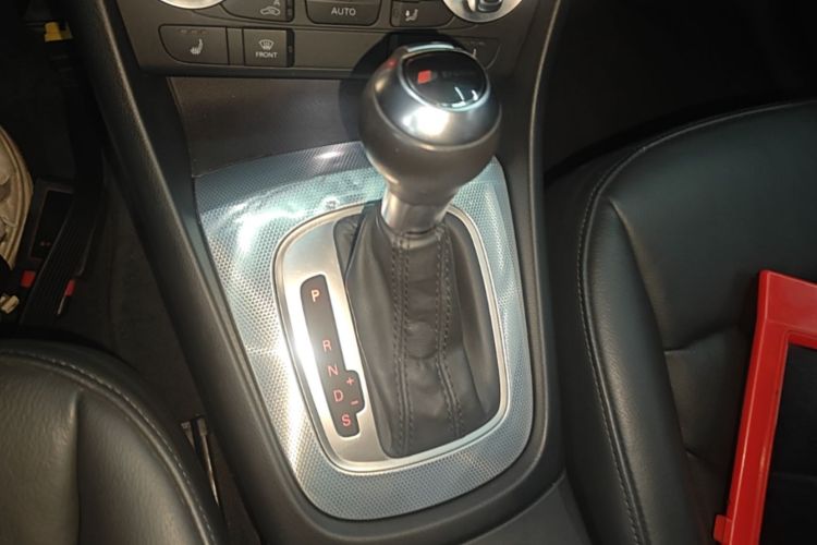 Audi Q3 2014 car image #14