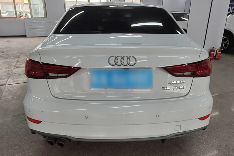 Audi A3 2018 car image #6