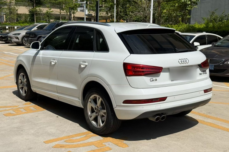 Audi Q3 2017 #8 Audi Q3 2017 car image #8
