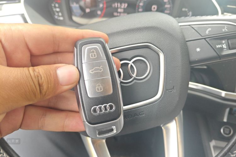 Audi Q3 2021 #10 Audi Q3 2021 car image #10