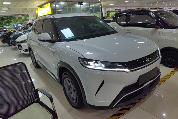 BYD YuanUP 2025 #6 BYD YuanUP 2025 car image #6