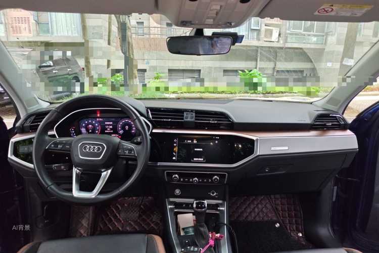 Audi Q3 2019 car image #11