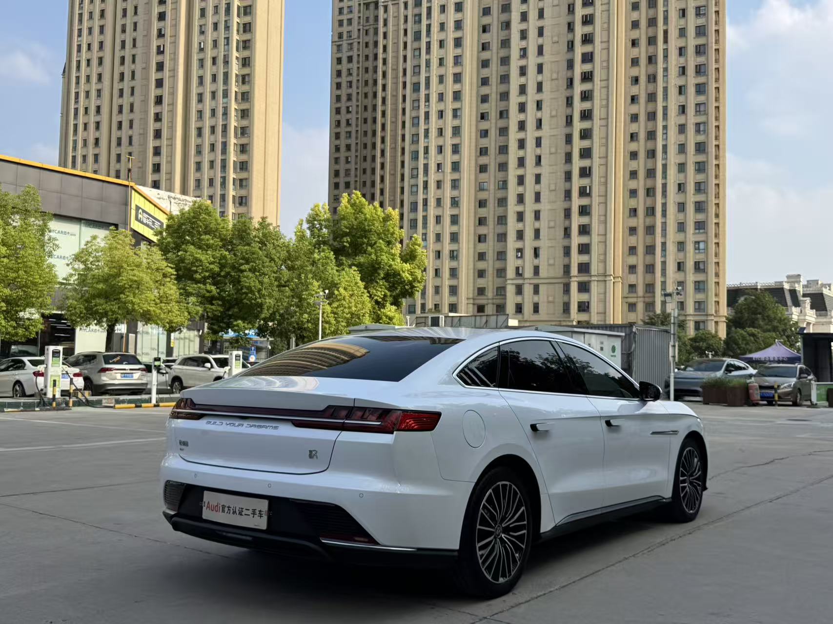 BYD Han 2022 car image #6