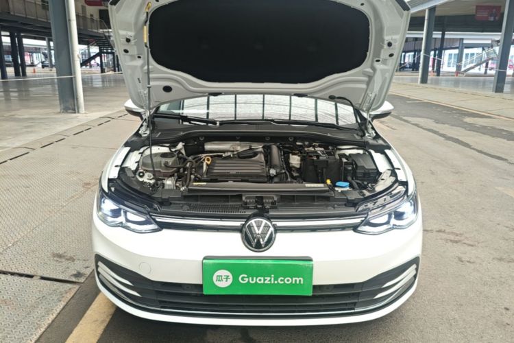Volkswagen Golf 2022 car image #20