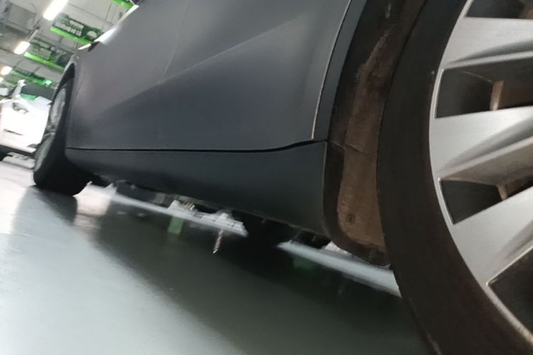 Tesla Model Y 2023 car image #27