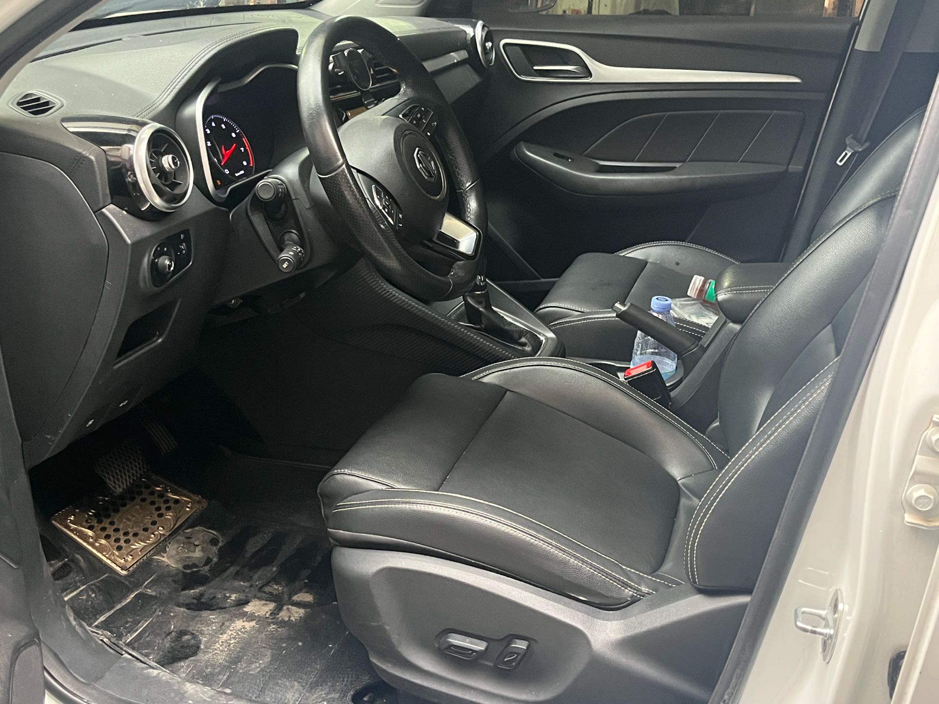 MG ZS 2018 immagine di auto #4