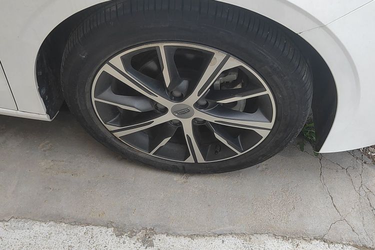GEELY Emgrand 2022 #9 GEELY Emgrand 2022 car image #9