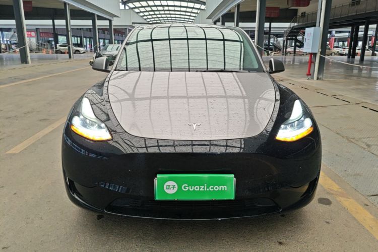 Tesla Model Y 2022 car image #3