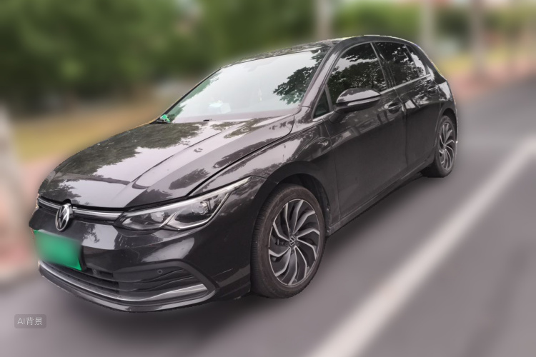 Volkswagen Golf 2021 car image #2