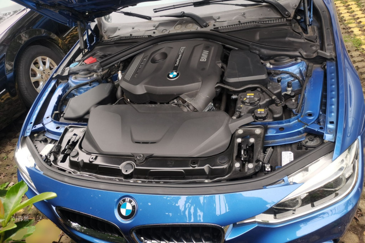 BMW 3 Series 2017 #22 BMW 3 Series 2017 car image #22