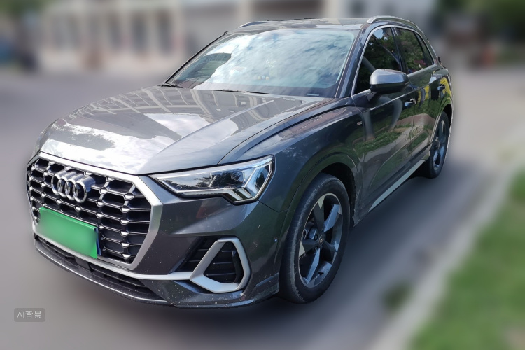 Audi Q3 2021 car image #2