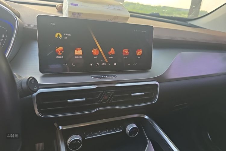 GEELY Coolray 2019 car image #15