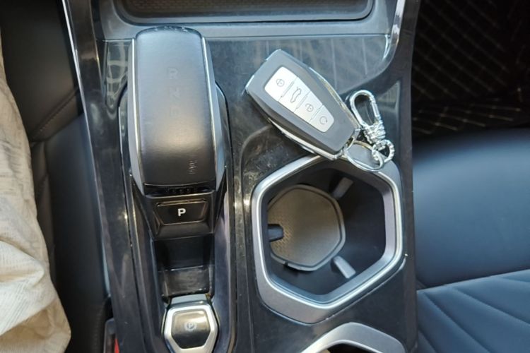 GEELY Boyue L 2023 изображение автомобиля #14