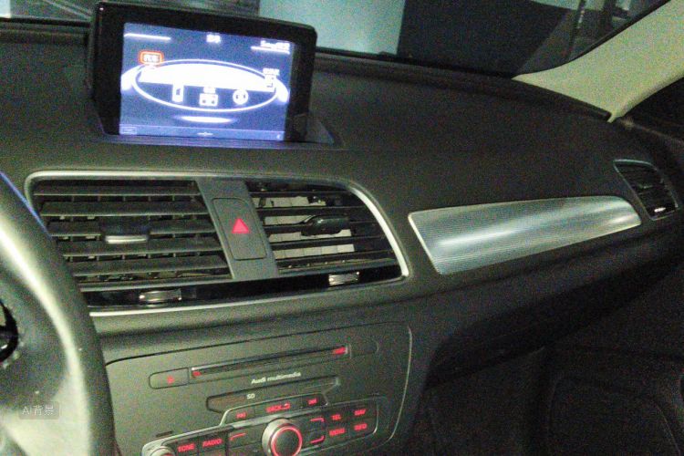 Audi Q3 2016 #15 Audi Q3 2016 car image #15