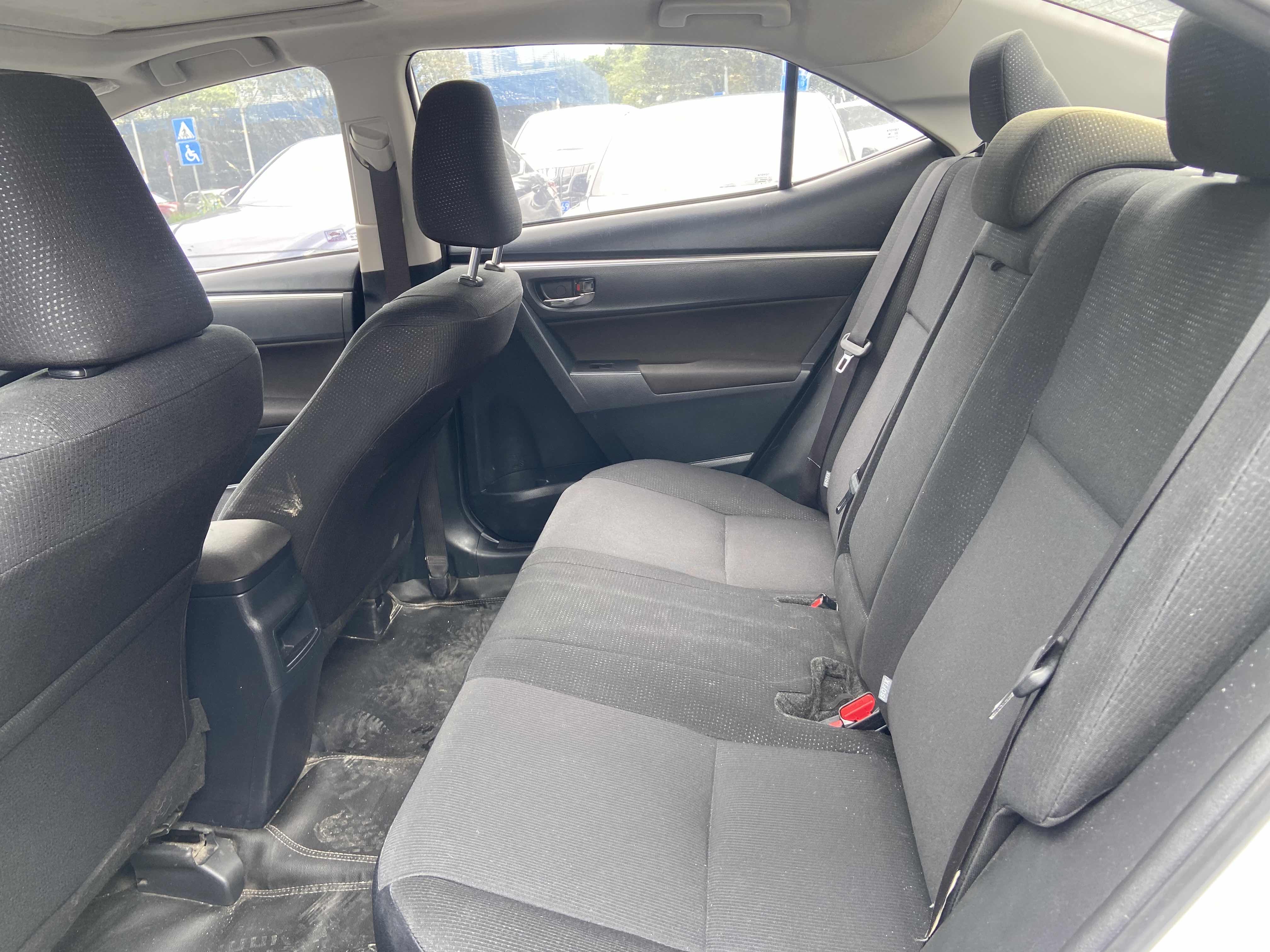 Toyota Corolla 2018 car image #6