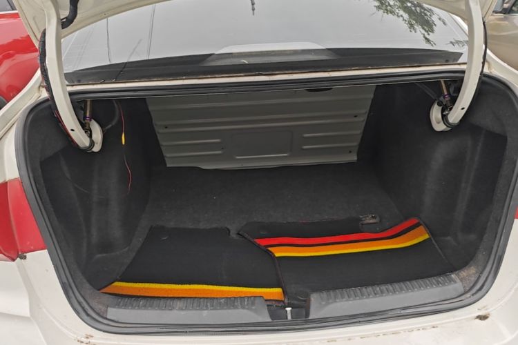 Volkswagen Santana 2017 car image #19