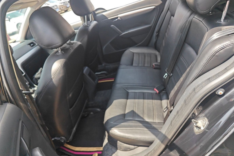 Volkswagen Lavida 2015 car image #13