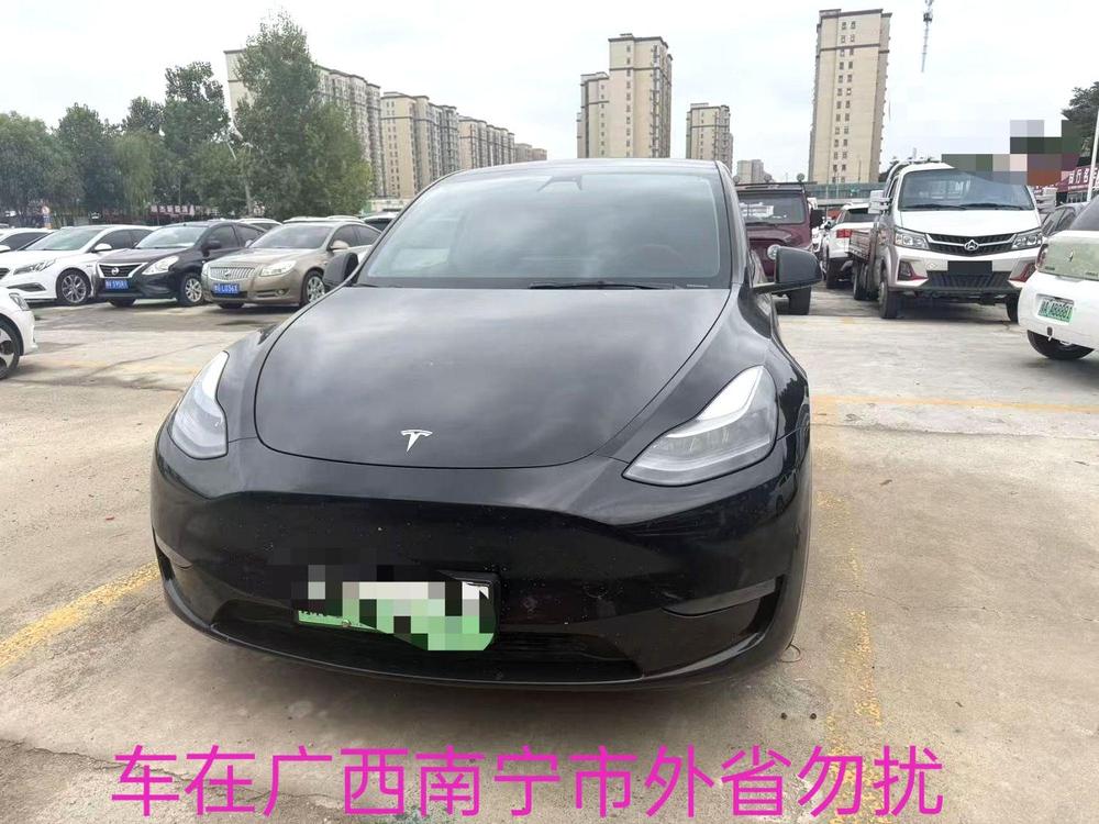 Tesla Model Y 2021 car image #2