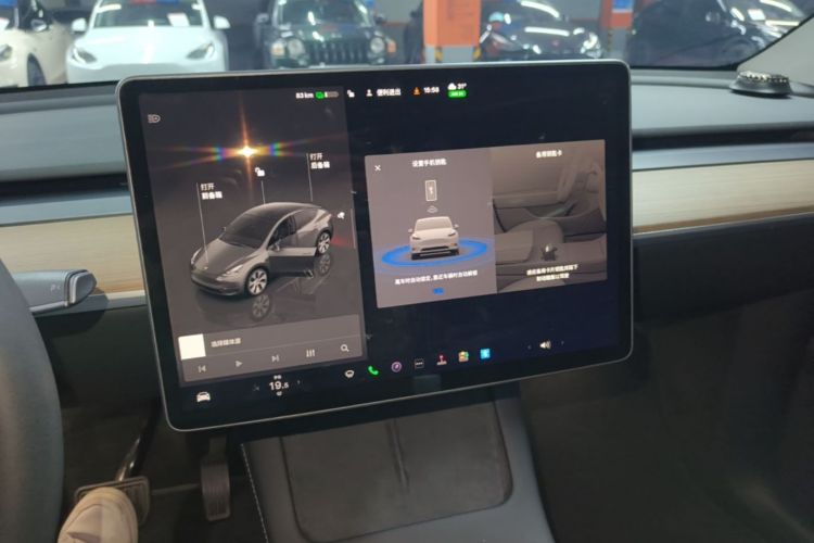 Tesla Model Y 2022 #13 Tesla Model Y 2022 car image #13