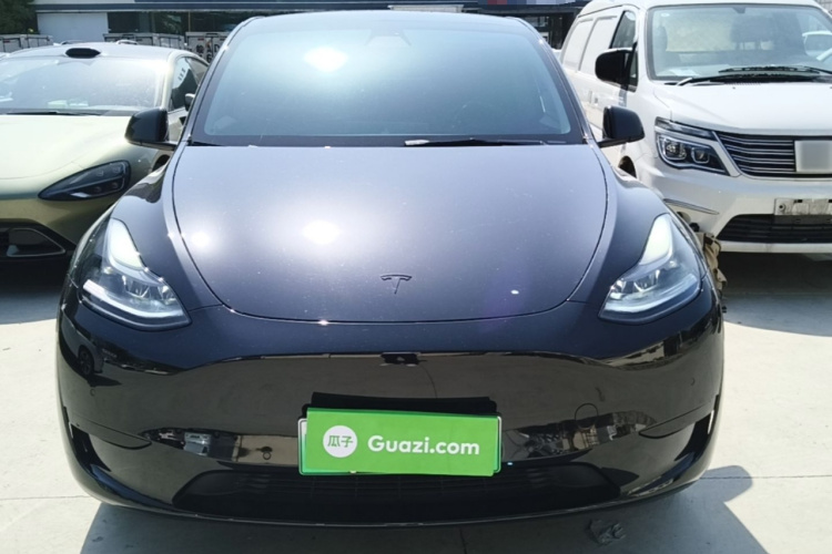 Tesla Model Y 2023 #3 Tesla Model Y 2023 immagine di auto #3