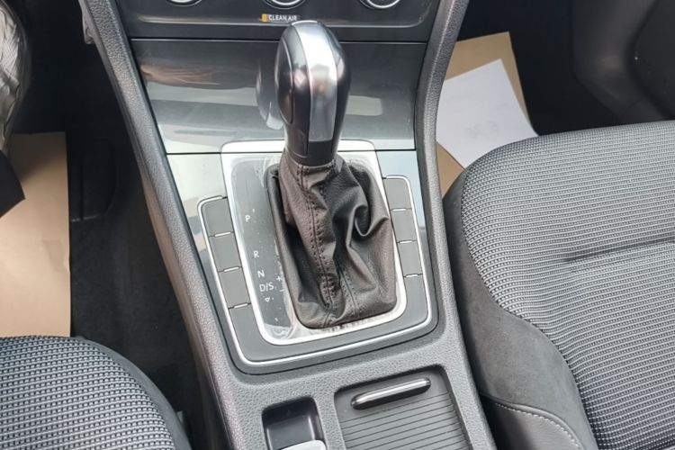Volkswagen Golf 2019 #14 Volkswagen Golf 2019 car image #14