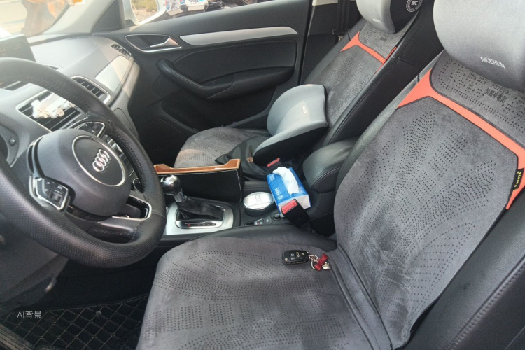 Audi Q3 2017 car image #17