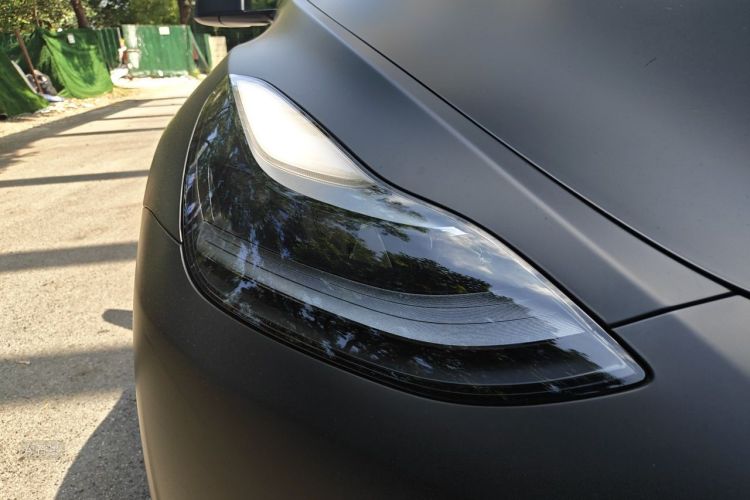 Tesla Model Y 2023 car image #8