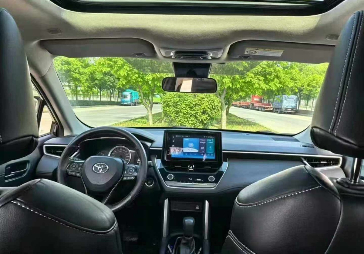 Toyota Corolla Cross 2022 #3 Toyota Corolla Cross 2022 car image #3