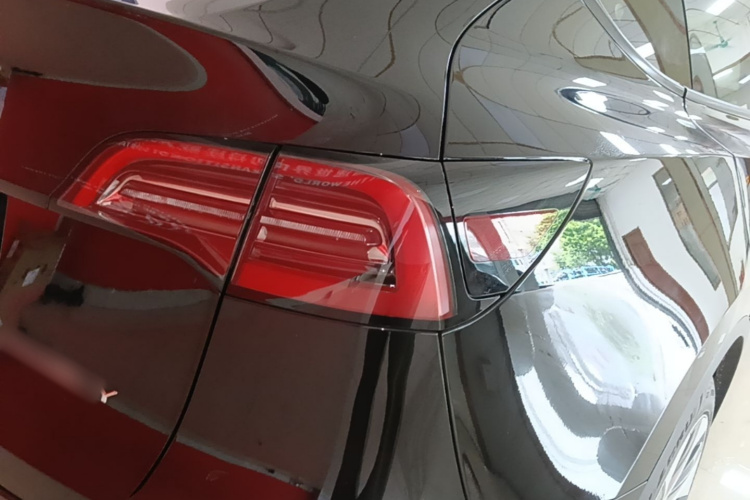 Tesla Model Y 2022 #8 Tesla Model Y 2022 car image #8