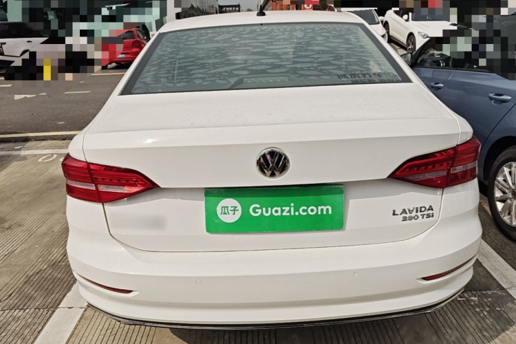 Volkswagen Lavida 2019 #6 Volkswagen Lavida 2019 car image #6