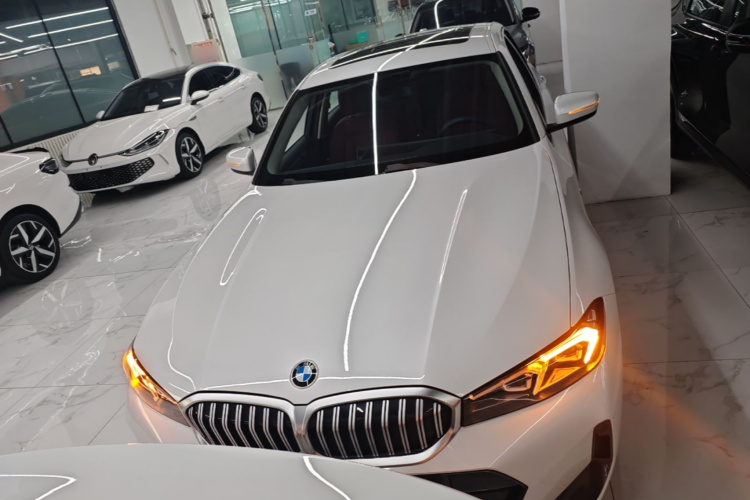 BMW 3 Series 2023 #3 BMW 3 Series 2023 car image #3