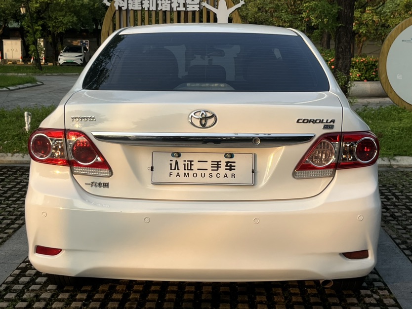Toyota Corolla 2013 #7 Toyota Corolla 2013 car image #7