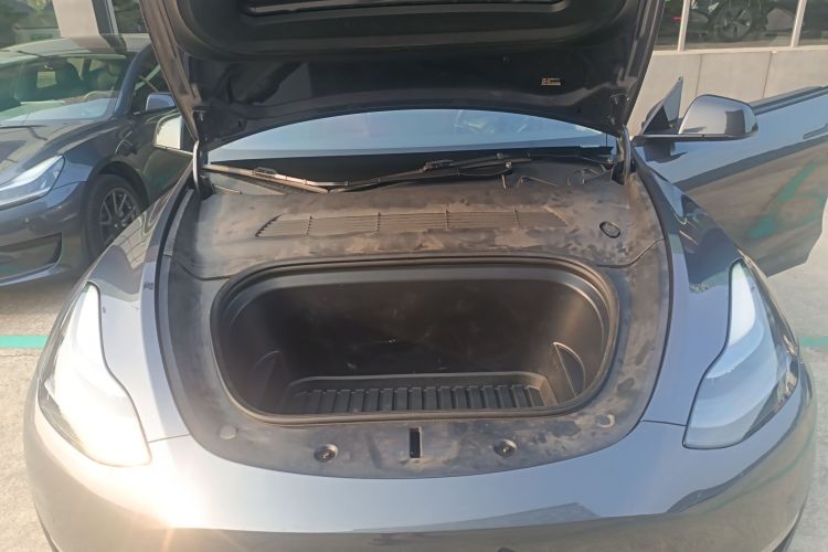 Tesla Model Y 2022 #20 Tesla Model Y 2022 car image #20