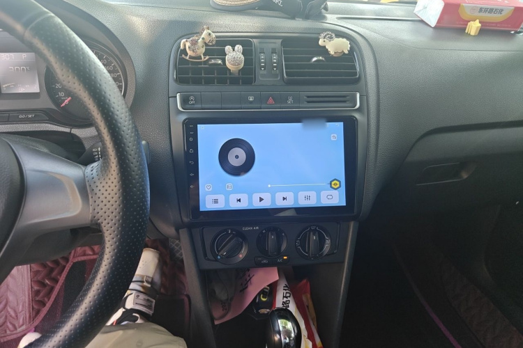 Volkswagen Polo 2019 #15 Volkswagen Polo 2019 car image #15