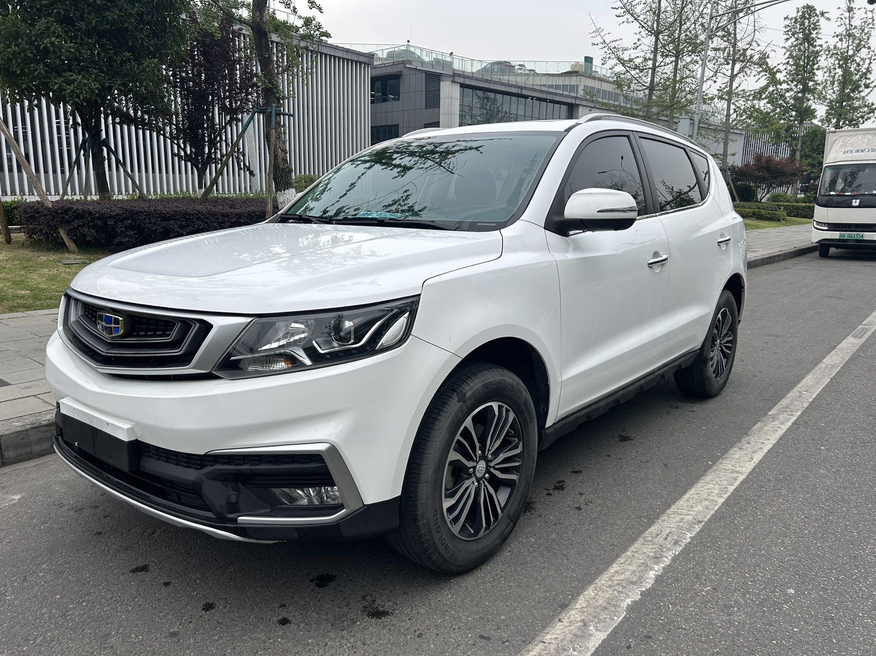 GEELY Vision X6 2018 car image 