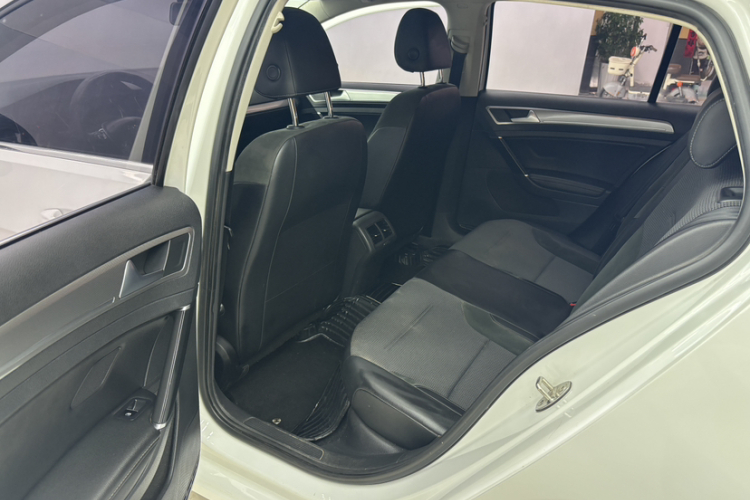 Volkswagen Golf 2018 #11 Volkswagen Golf 2018 car image #11