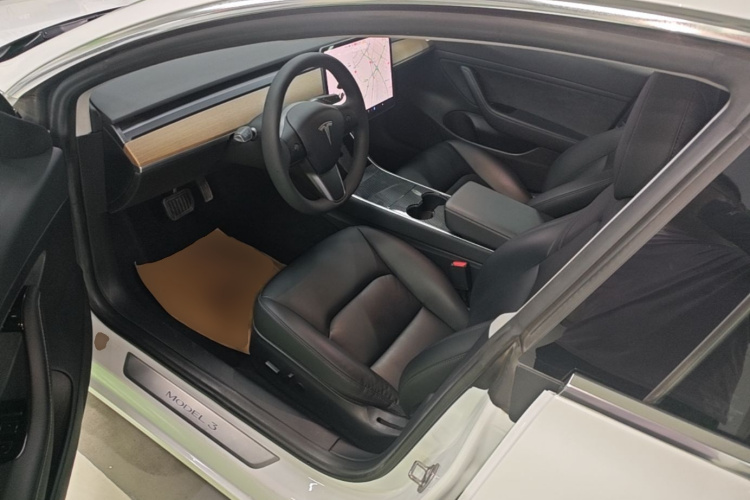 Tesla Model 3 2020 #16 Tesla Model 3 2020 car image #16
