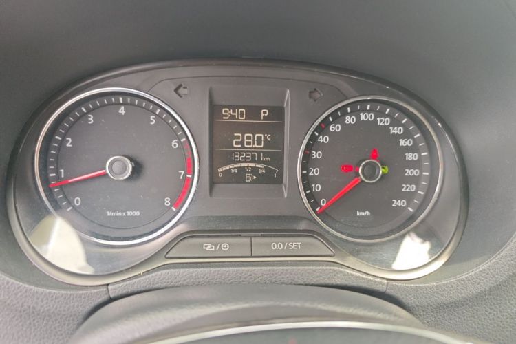 Volkswagen Polo 2015 #8 Volkswagen Polo 2015 car image #8