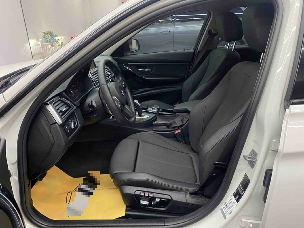 BMW 3 Series 2019 car image #8