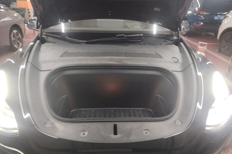 Tesla Model Y 2023 #20 Tesla Model Y 2023 car image #20