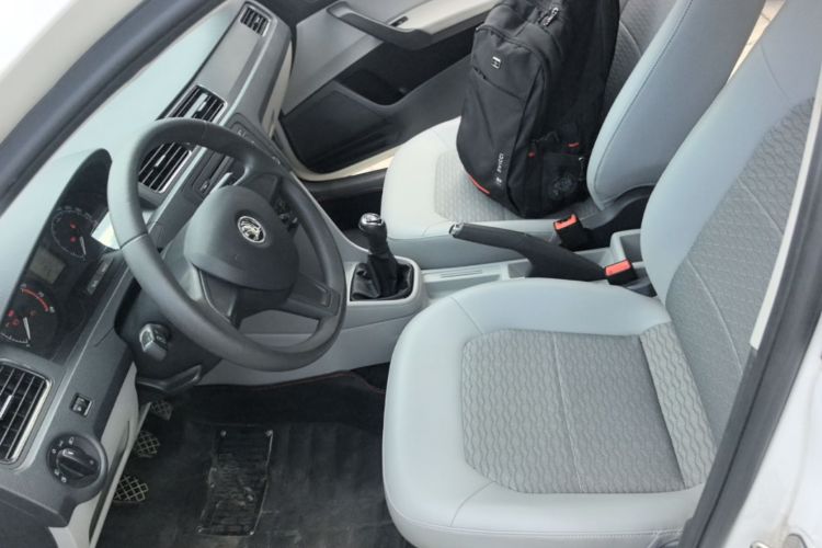 2016 immagine di auto #15