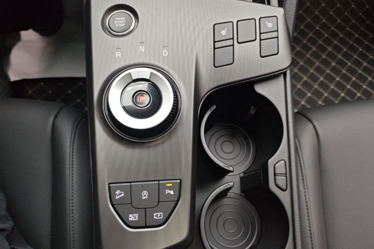 2026 #14 2026 immagine di auto #14