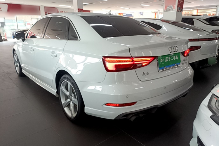 Audi A3 2018 car image #5