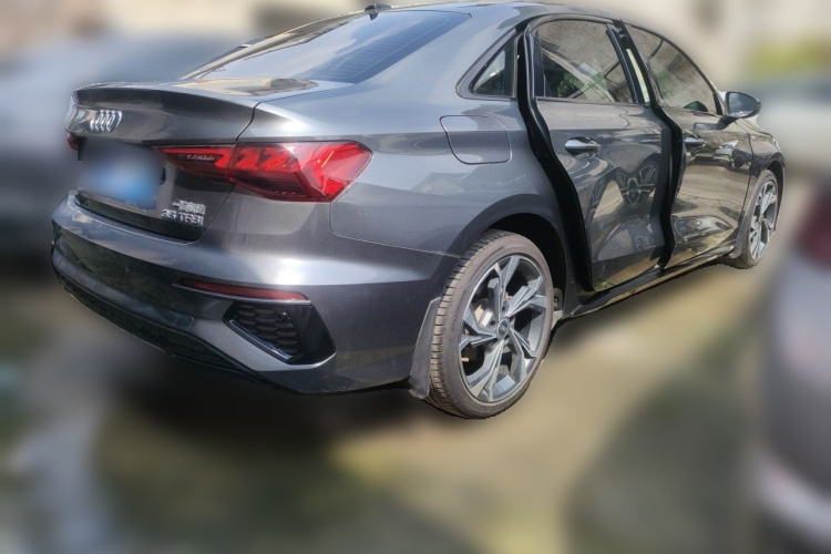 Audi A3 2022 immagine di auto #7