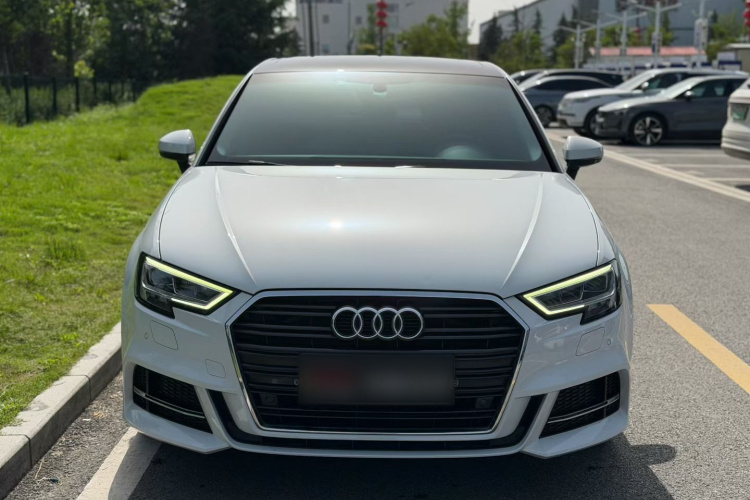 Audi A3 2019 #3 Audi A3 2019 car image #3