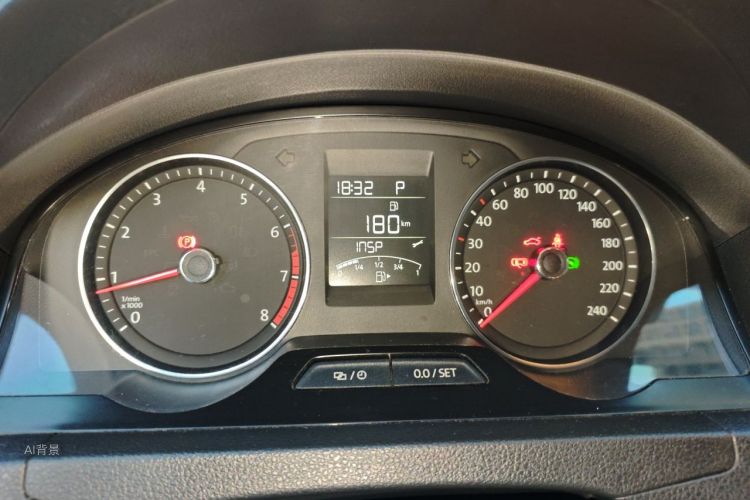 Volkswagen Santana 2016 car image #13