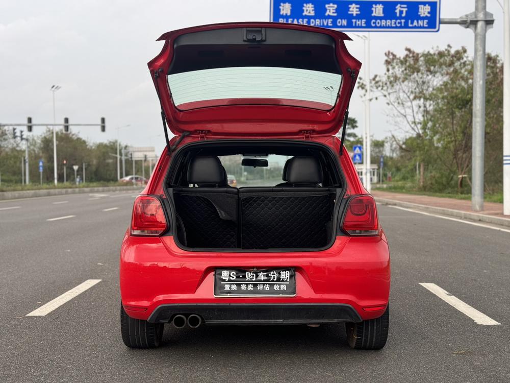 Volkswagen Polo 2014 car image #23