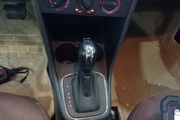 Volkswagen Polo 2019 #23 Volkswagen Polo 2019 car image #23