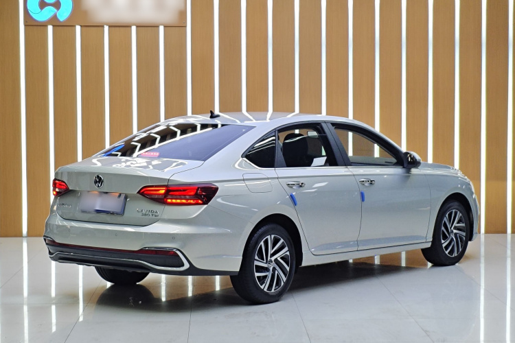 Volkswagen Lavida 2022 car image #6