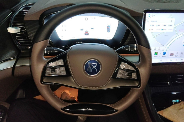 BYD Han 2024 car image #11